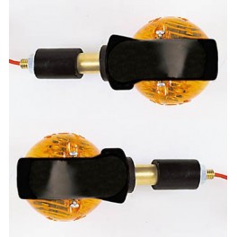 COPPIA FRECCE BULLS EYE DA MANUBRIO NERO UNIVERSALI OMOLOGATE COPPIA FRECCE BULLS EYE DA MANUBRIO NERO UNIVERSALI OMOLOGATE